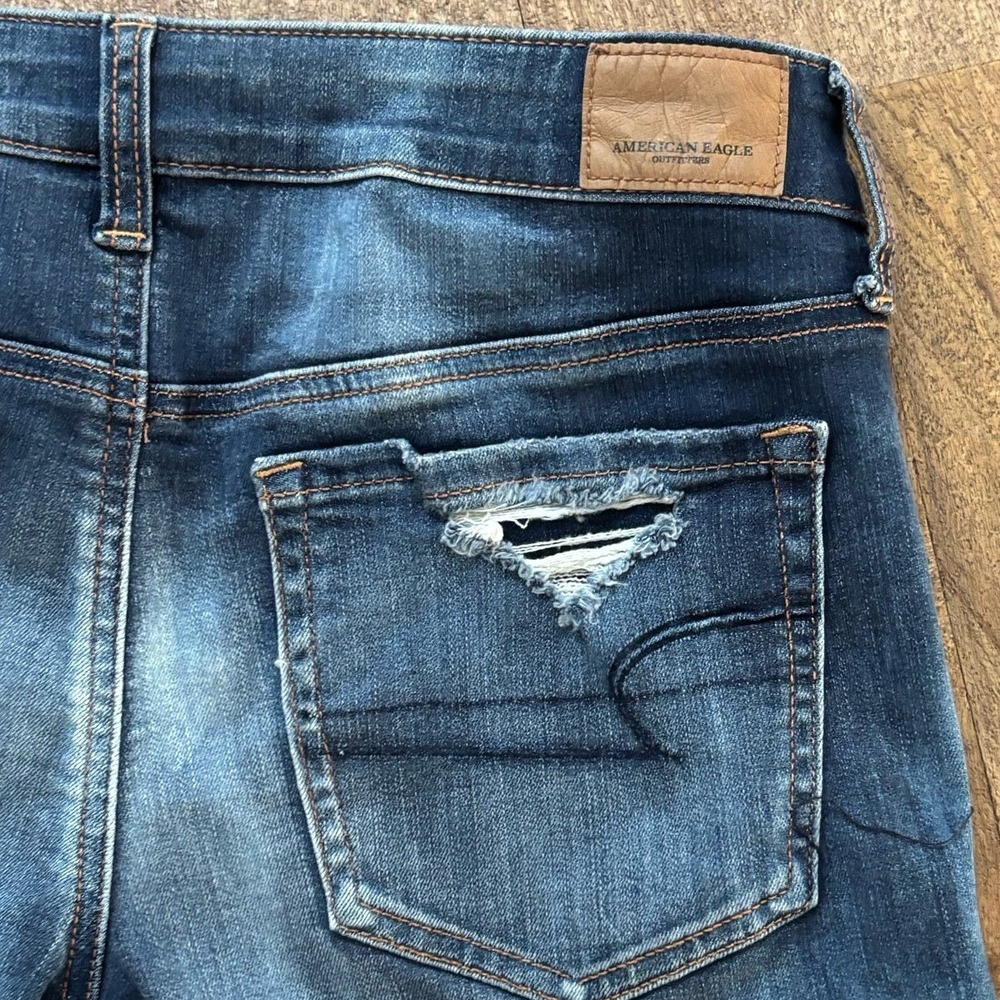 American Eagle OutfittersDenim ShortsCuffed Distressed Denim Jorts Cuffed S 8 - Picture 6 of 10